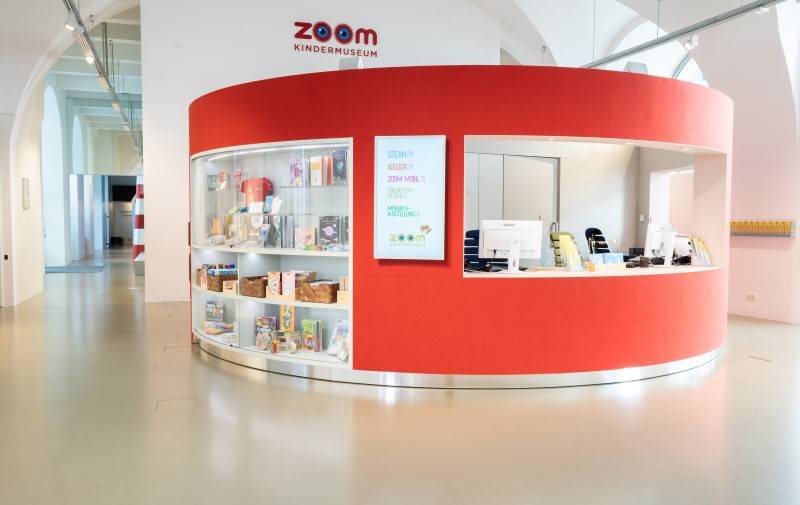 ZOOM Foyer: Shop